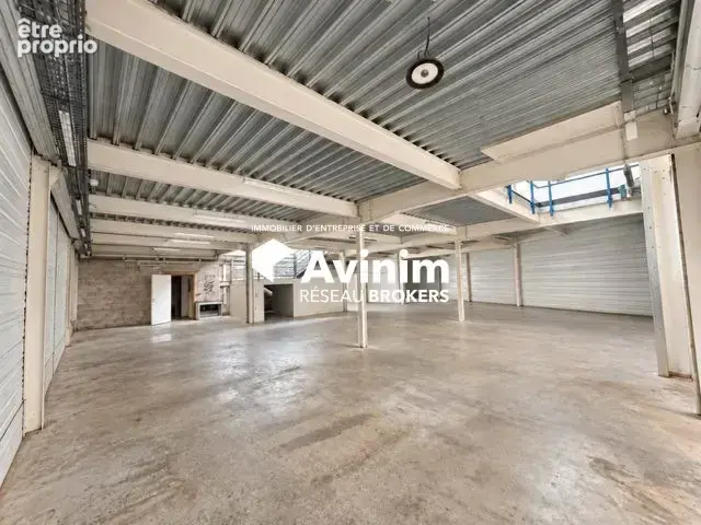 Commerce 1 090 m² à vendre à Taverny (95150) - photo 2
