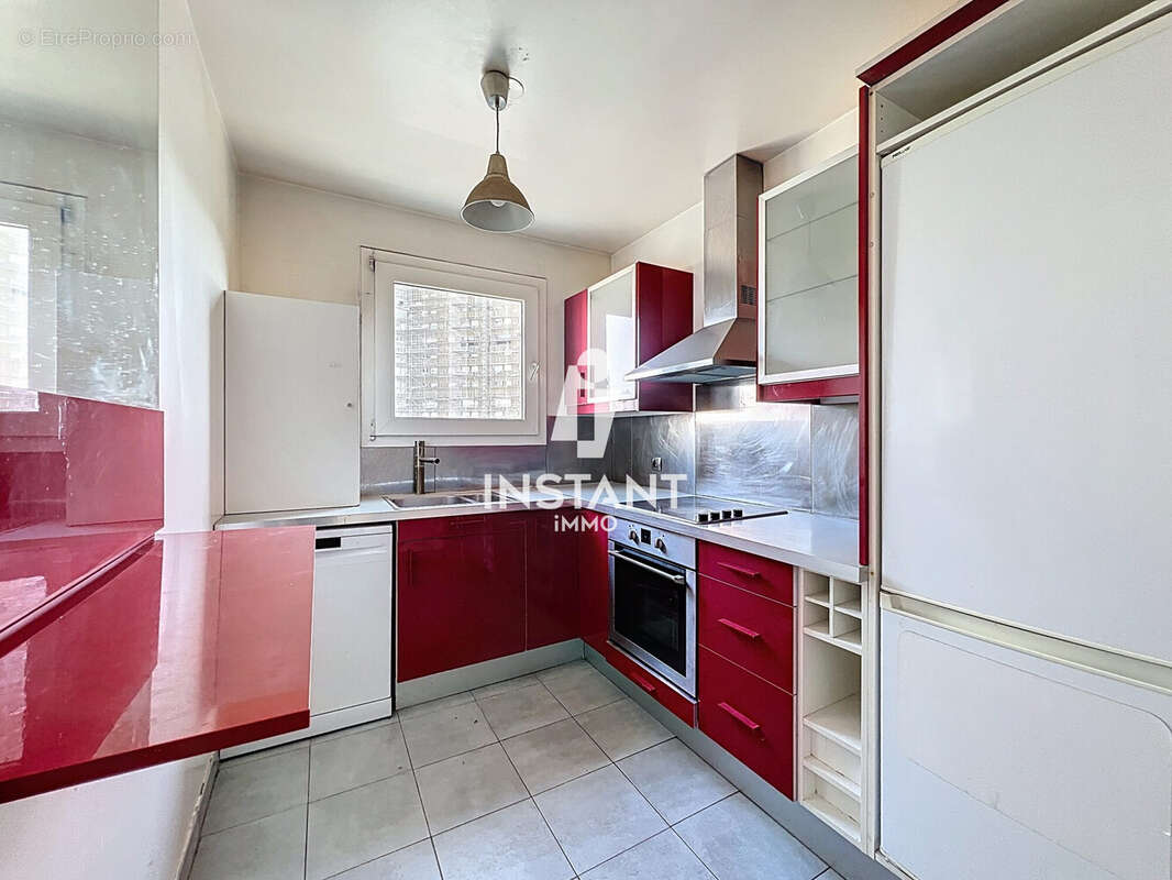 Appartement à CHARENTON-LE-PONT