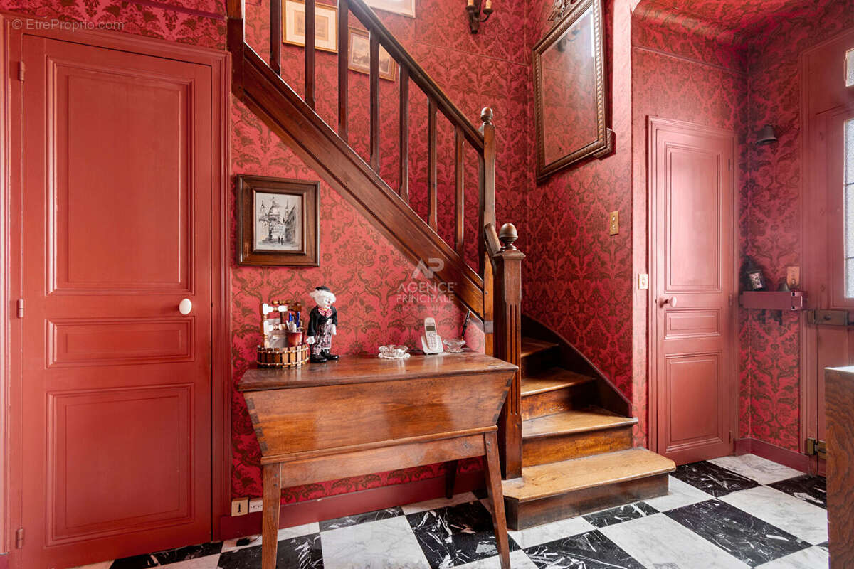 Maison à SAINT-GERMAIN-EN-LAYE