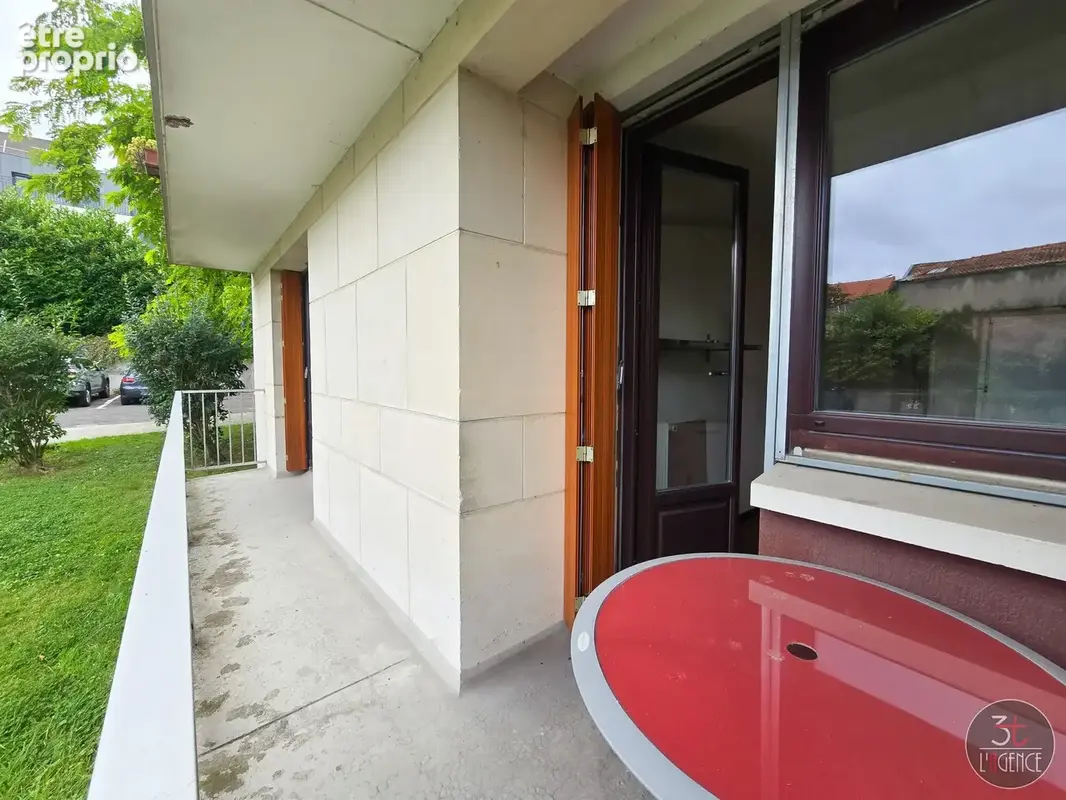 Appartement à FONTENAY-SOUS-BOIS
