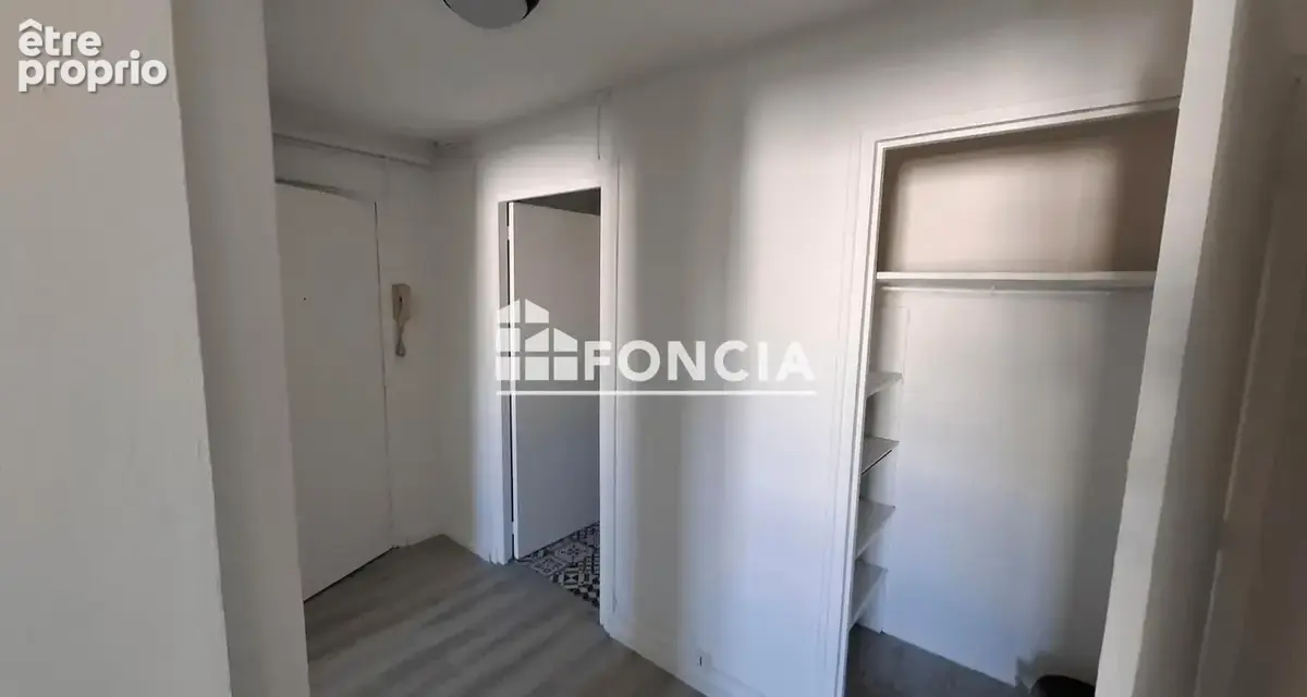 APPARTEMENT de 33,5m2, excellent état, dans une Résidence très bien entretenue, cuisine équipée, vraiment tout confort.Cave.Rési - photo 5