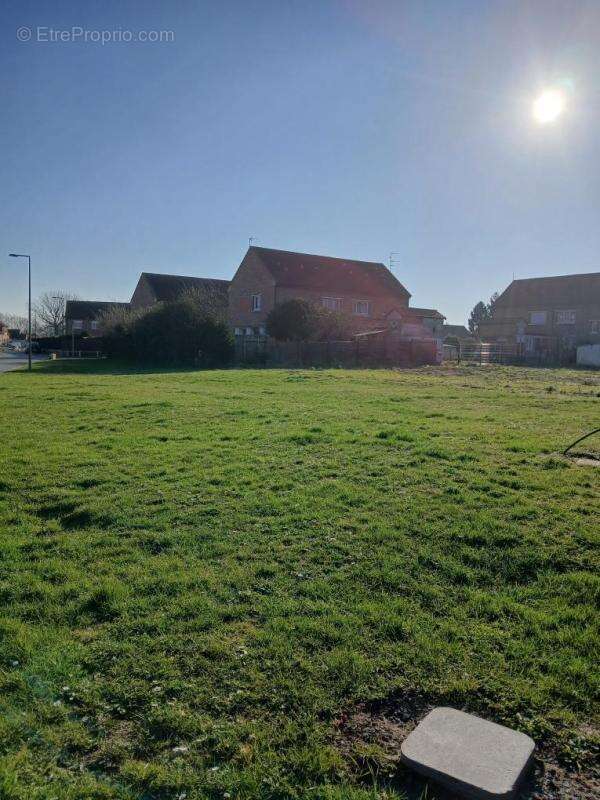Terrain à ROOST-WARENDIN