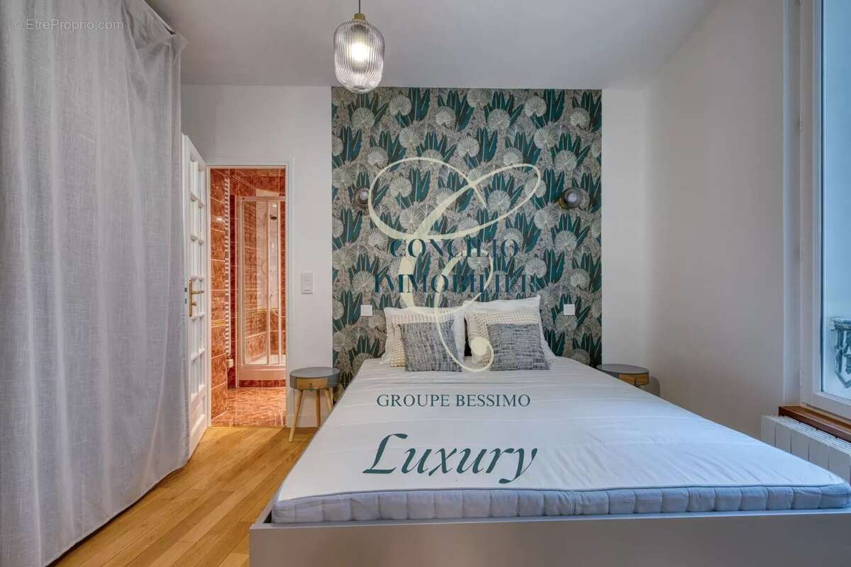 Appartement à PARIS-9E