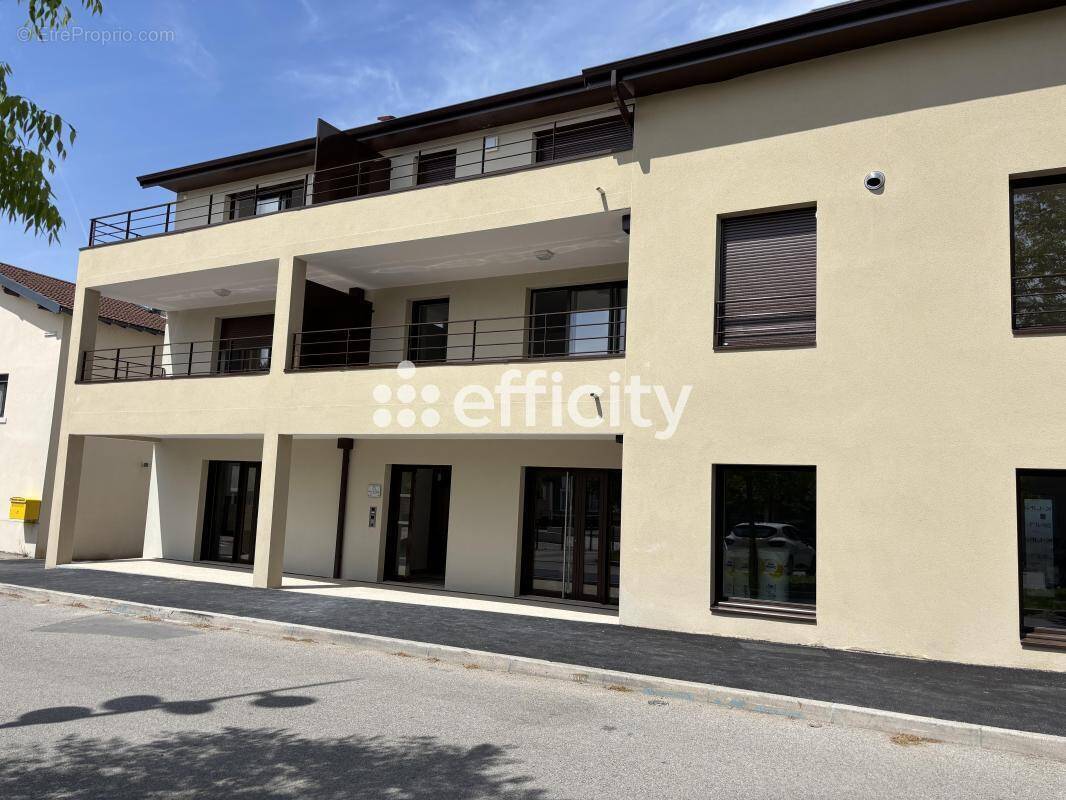 Appartement à BONNEFAMILLE