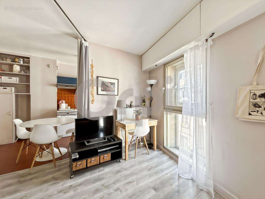 Appartement à PARIS-4E