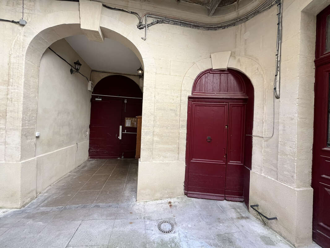 studio à rénover - photo 4
