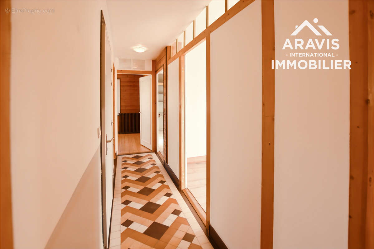 Appartement à TANINGES