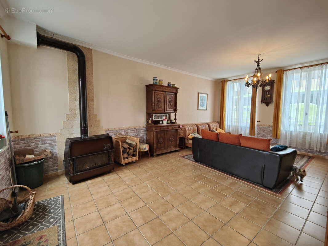 Maison à BUSSY-EN-OTHE