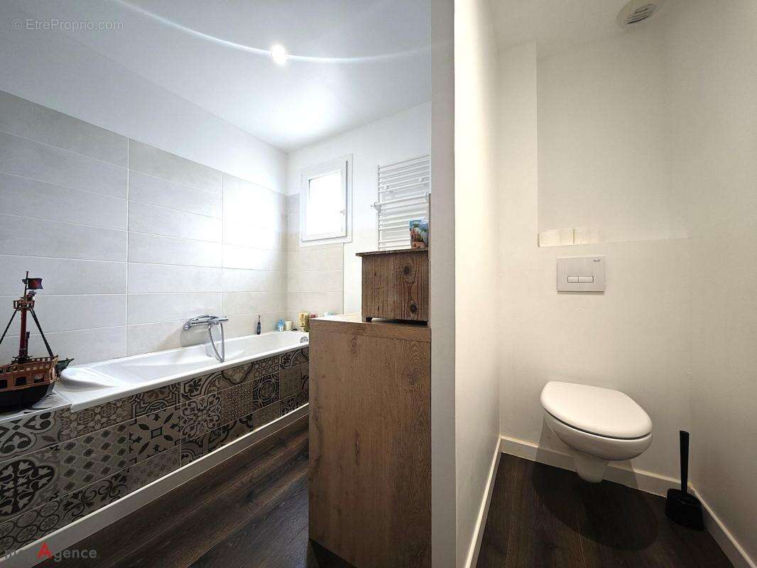 Maison contemporaine de 160 m² avec vue dégagée - photo 16