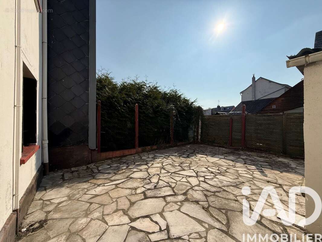 Photo 2 - Maison à DEVILLE-LES-ROUEN