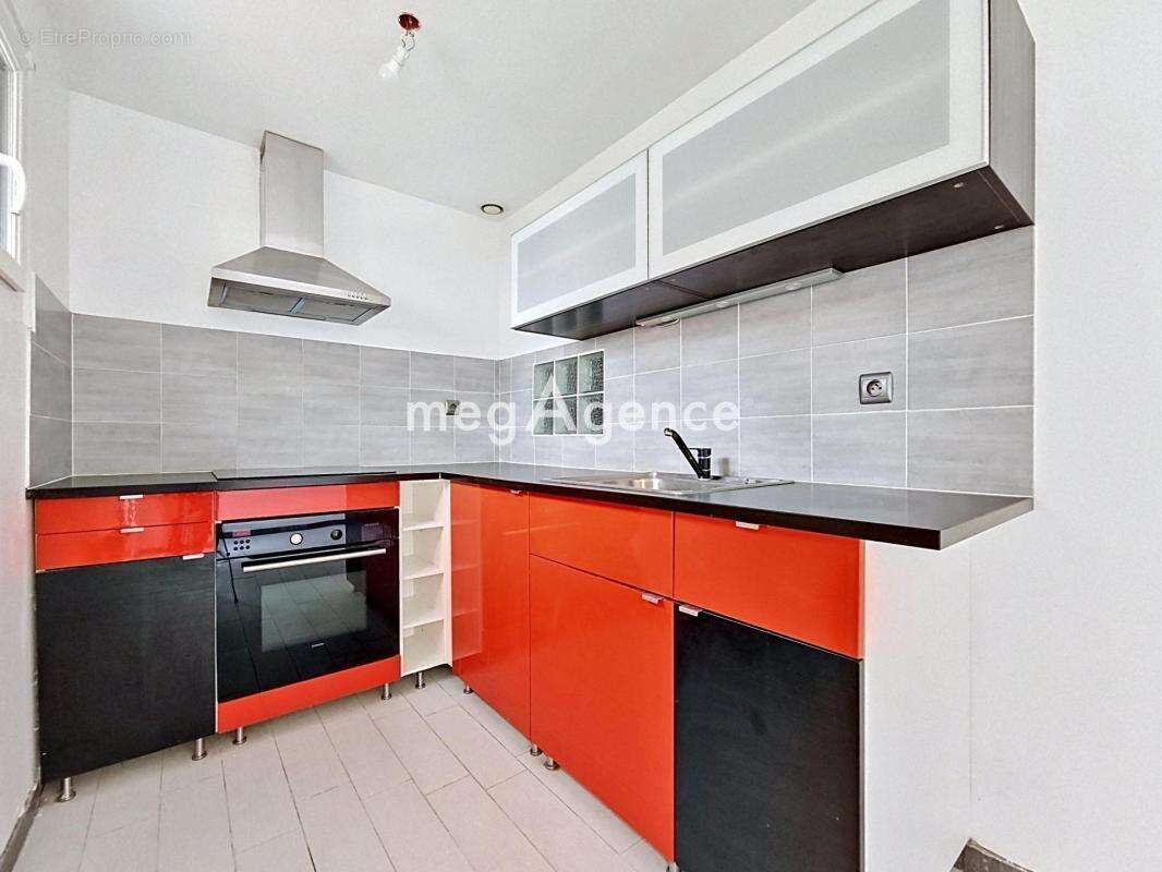 Maison à BOUAFLE