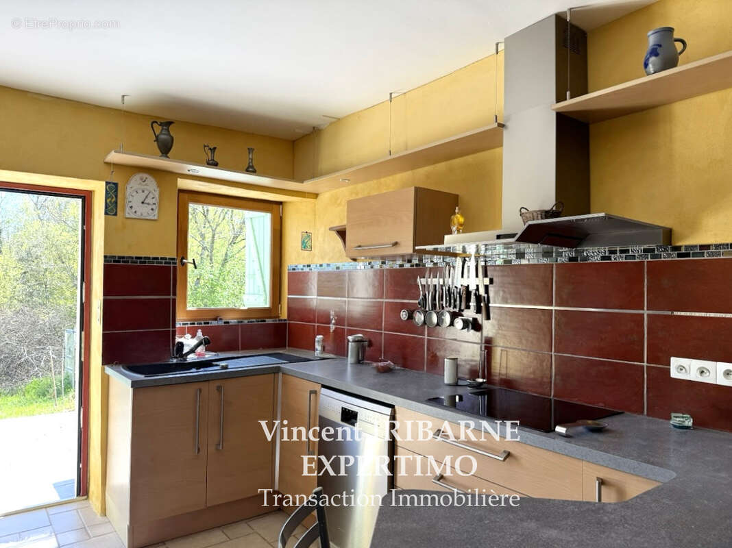 Maison à LA CHAPELLE-DES-POTS