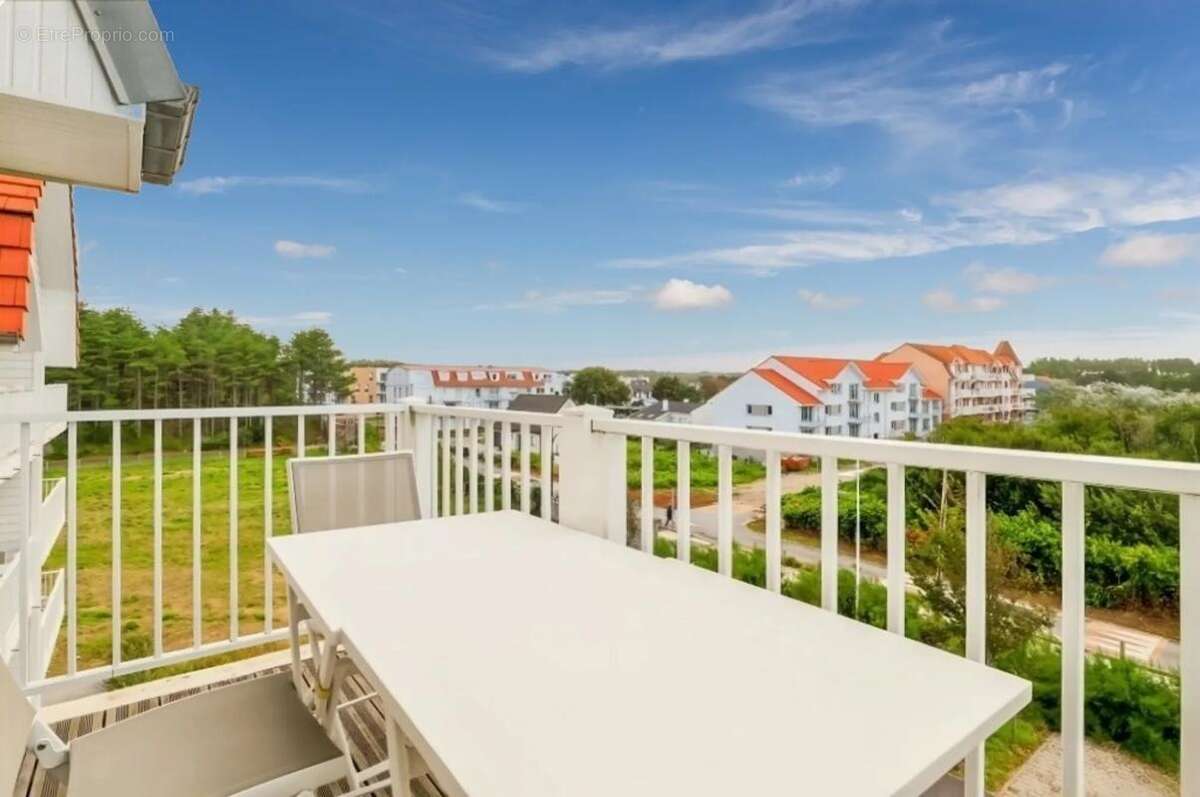 Appartement à CAMIERS