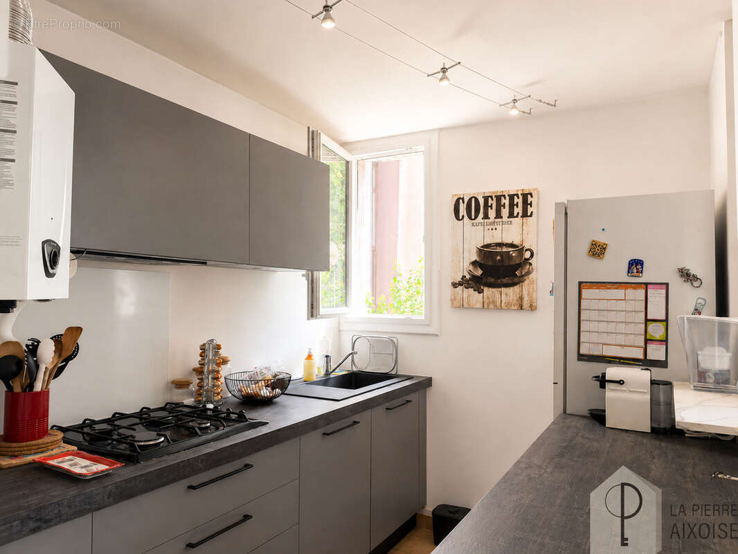 Appartement T4 70m2 - 3 chambres - Aix Beauregard - photo 3