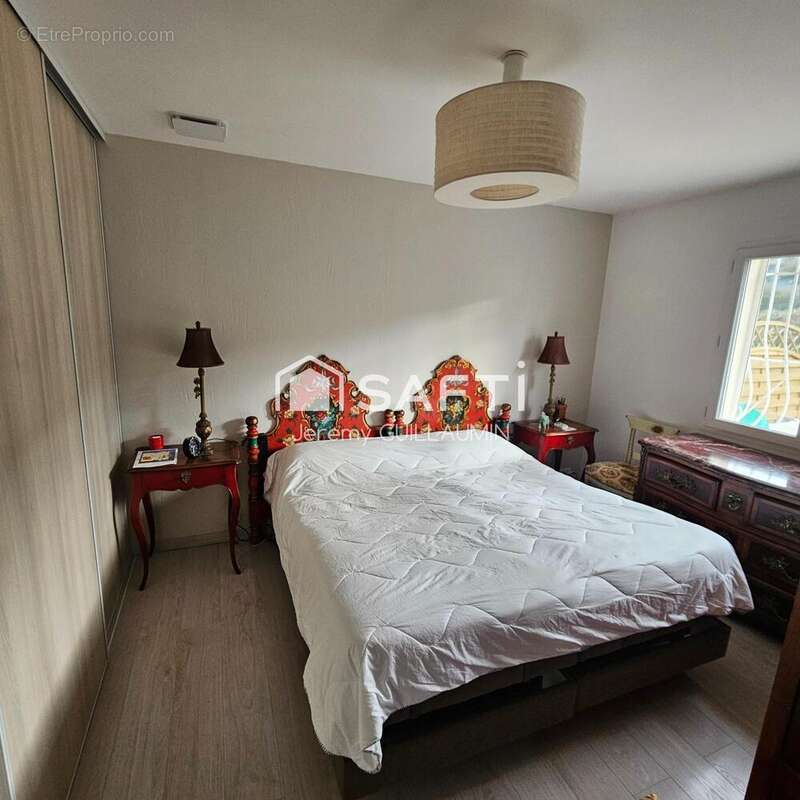 Photo 4