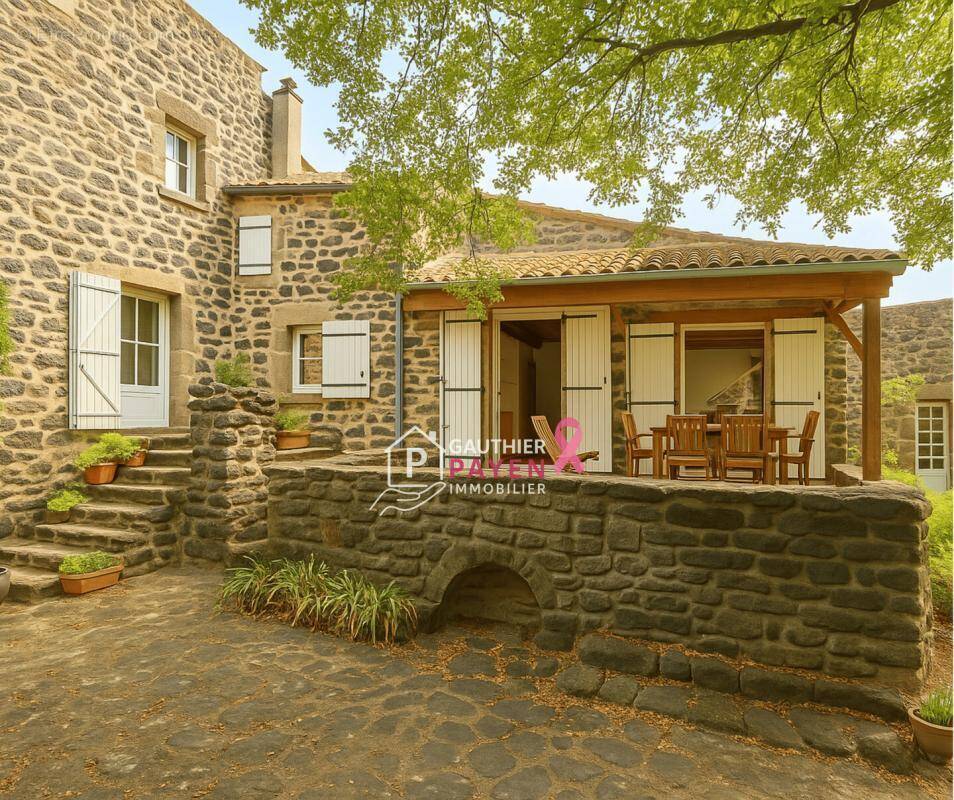 Maison à SAINT-VINCENT-DE-BARRES