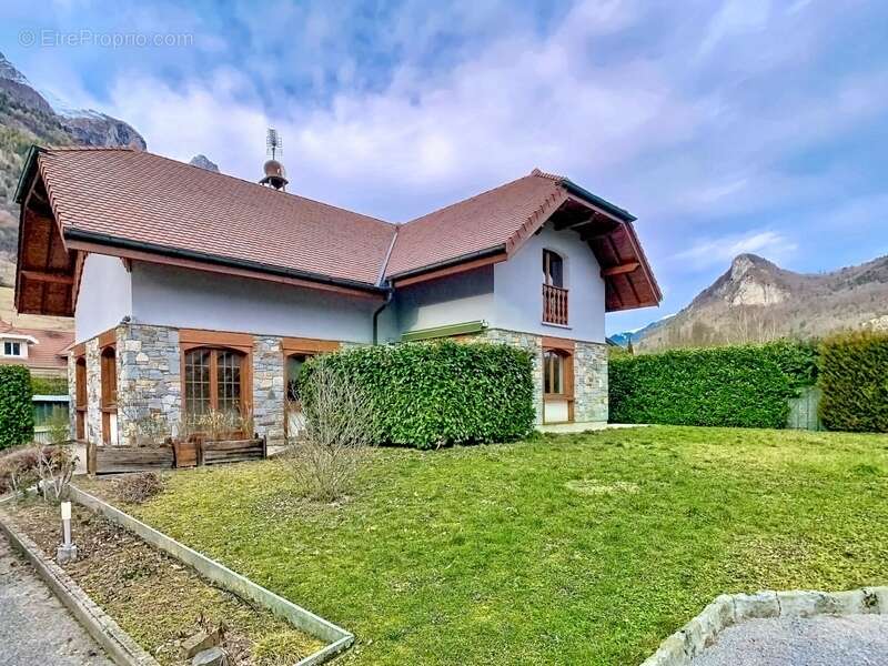Maison à FAVERGES
