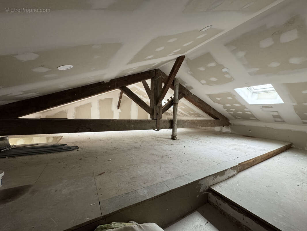 Maison 4 pièces et mezzanine en vente 139000 € à Coursan - photo 5