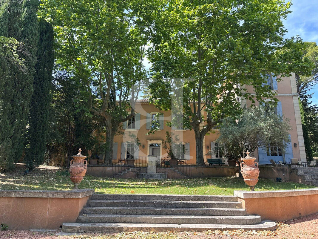 Maison à VAISON-LA-ROMAINE