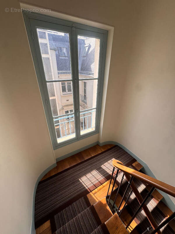 Appartement à PARIS-10E