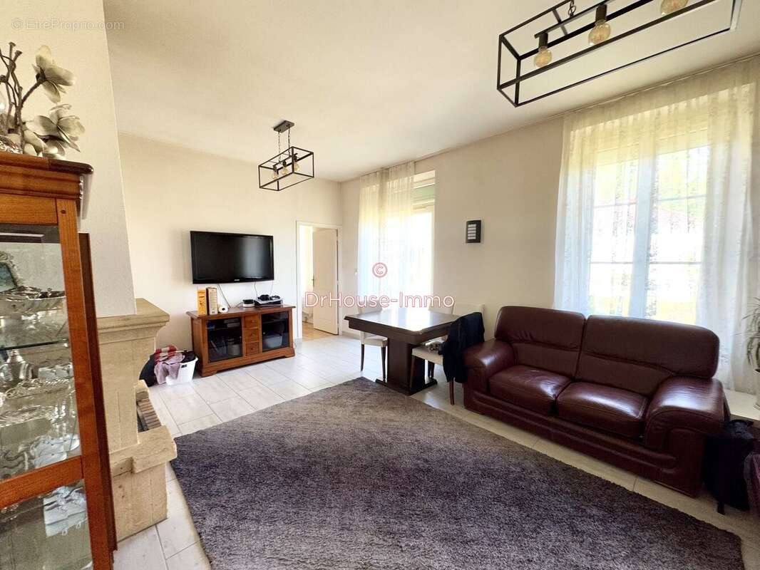 Maison à CHALETTE-SUR-LOING