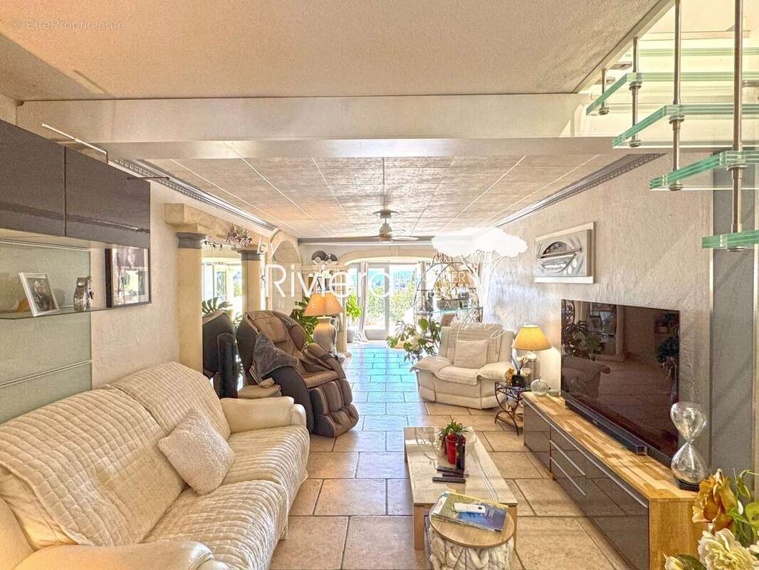 Maison à LA CROIX-VALMER