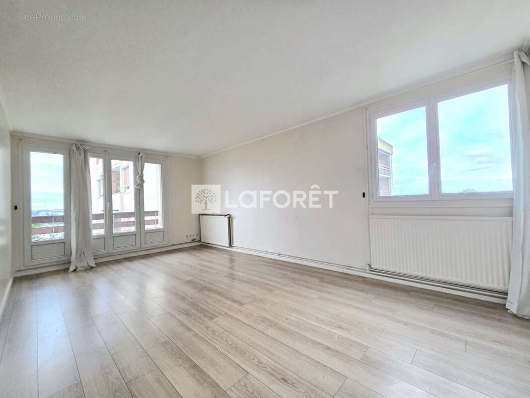 Appartement à PONTOISE