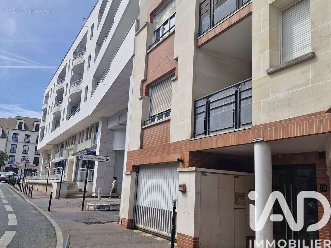 Photo 3 - Parking à CLAMART