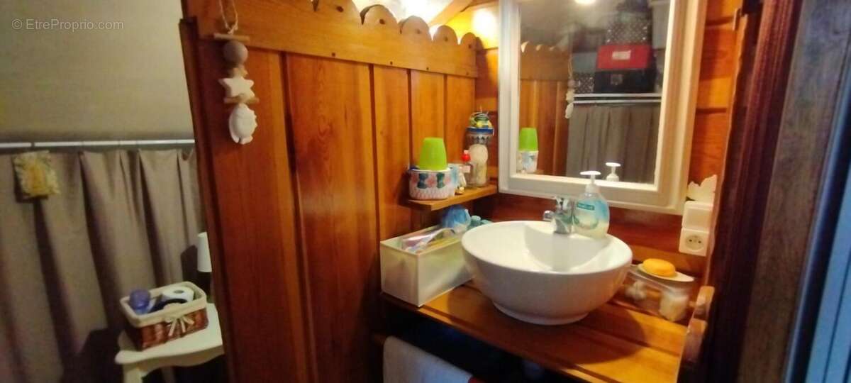 Maison à SAINT-LAURENT-LES-TOURS