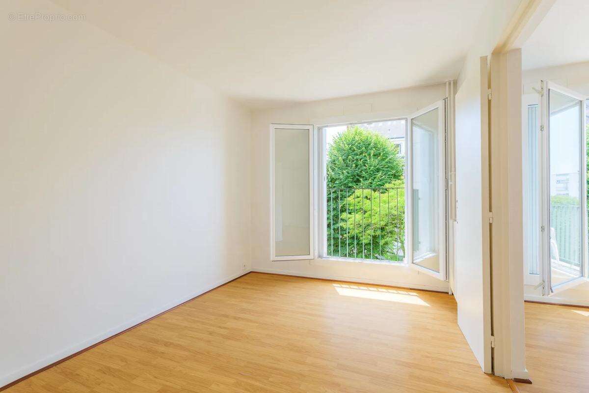 Appartement de 3 pièces de 63 m² à Boissy-Saint-Léger - photo 13