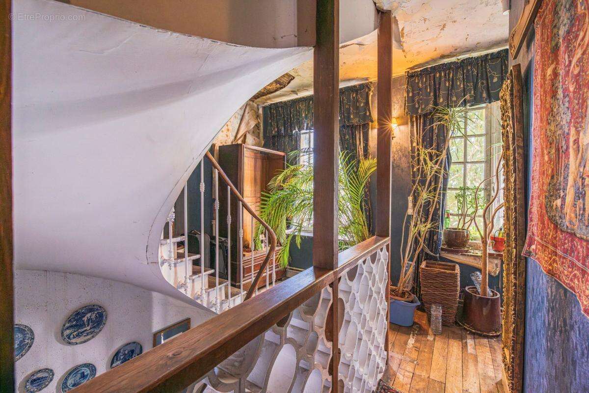 Maison 6 pièces avec jardin et terrasse secteur Mézières - photo 7