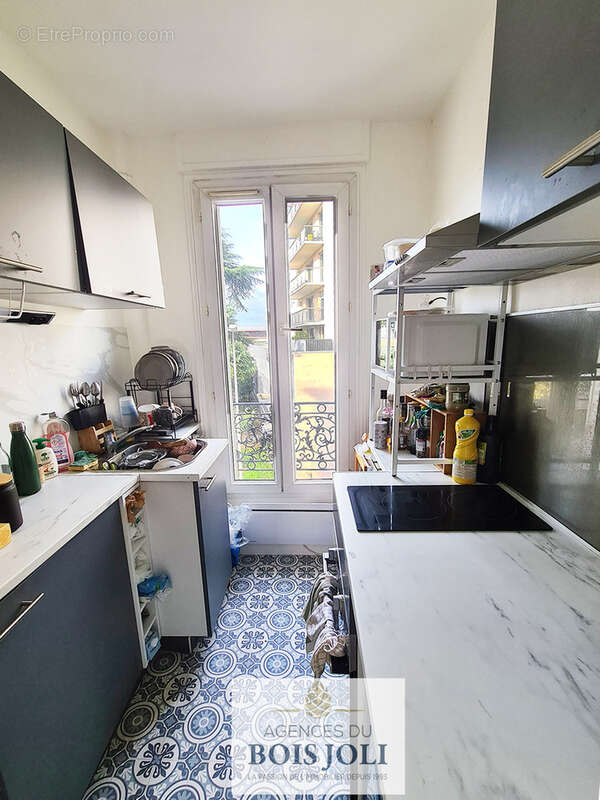 Appartement à COURBEVOIE