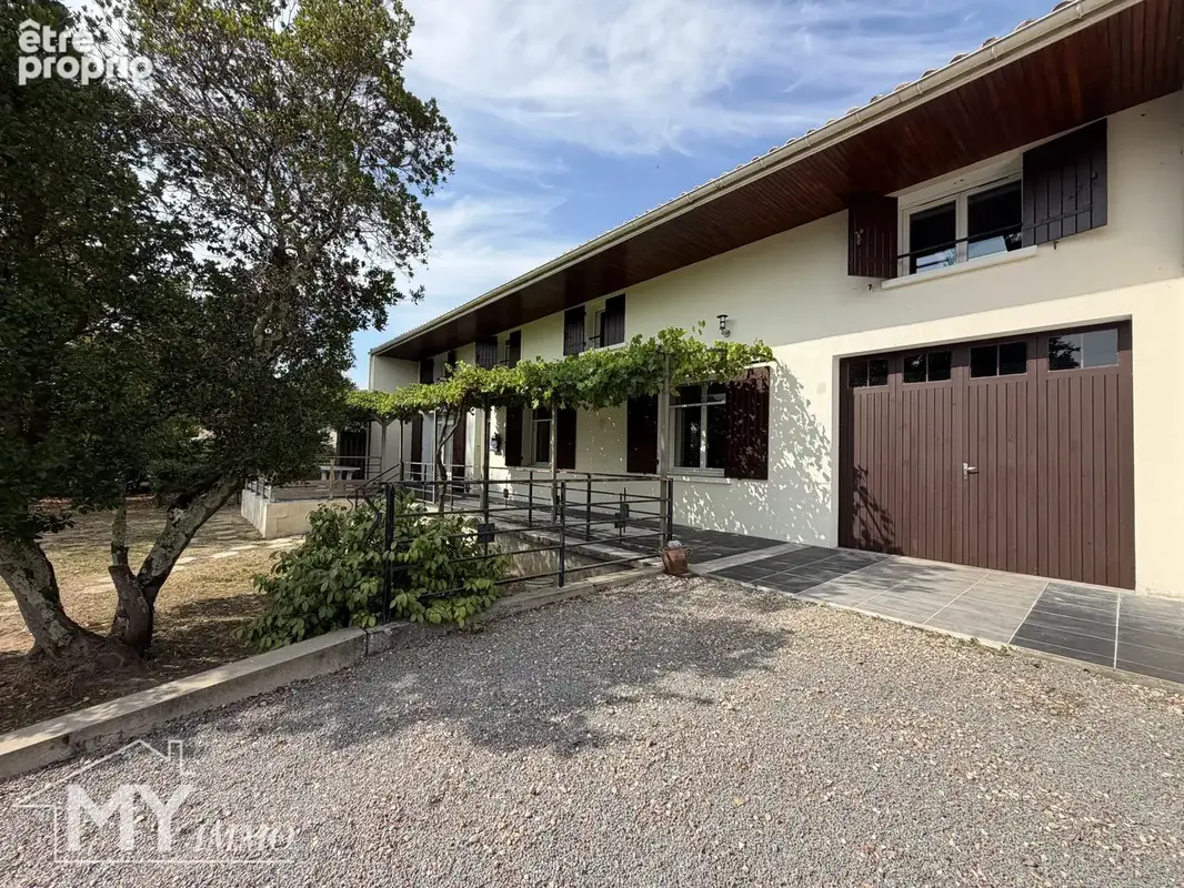 Photo Maison à Saint-Pey-De-Castets au prix de 315 000€