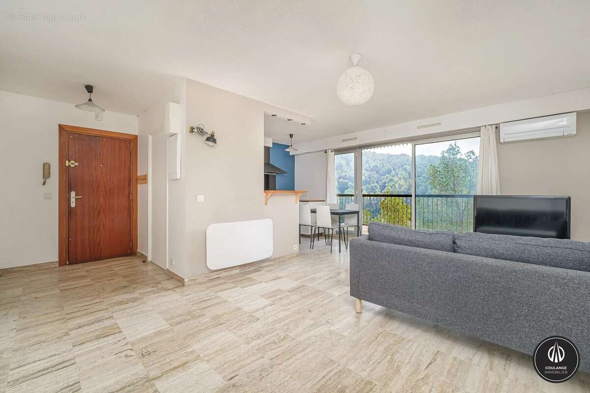 Appartement à MARSEILLE-9E
