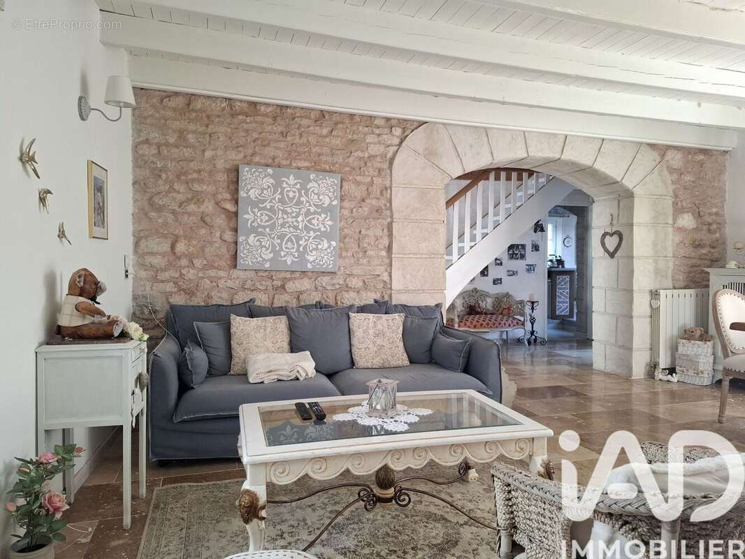 Photo 2 - Maison à L'ILE-D'ELLE
