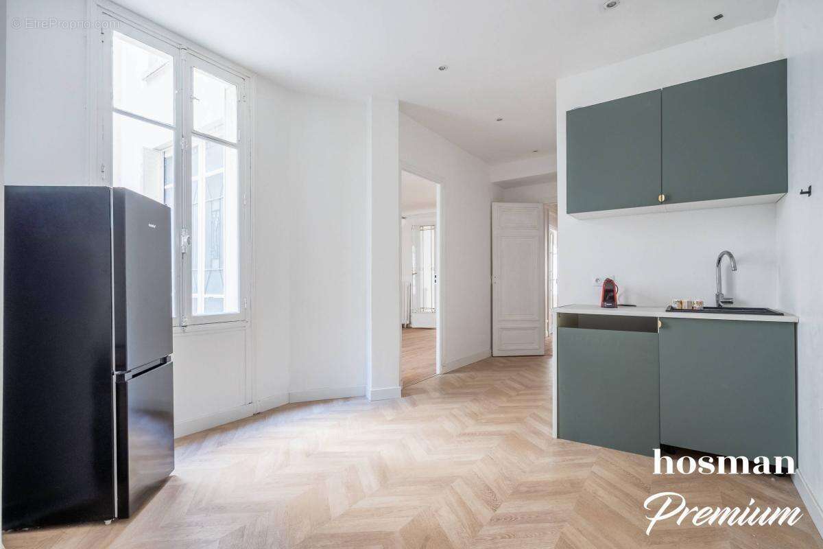 Appartement à PARIS-7E