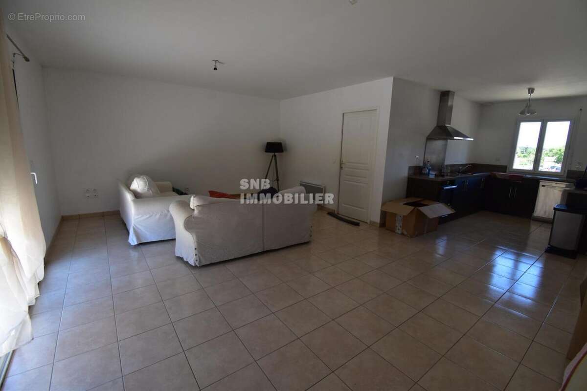 Angouleme ma campagne plain pied 3 chambres garage - photo 3