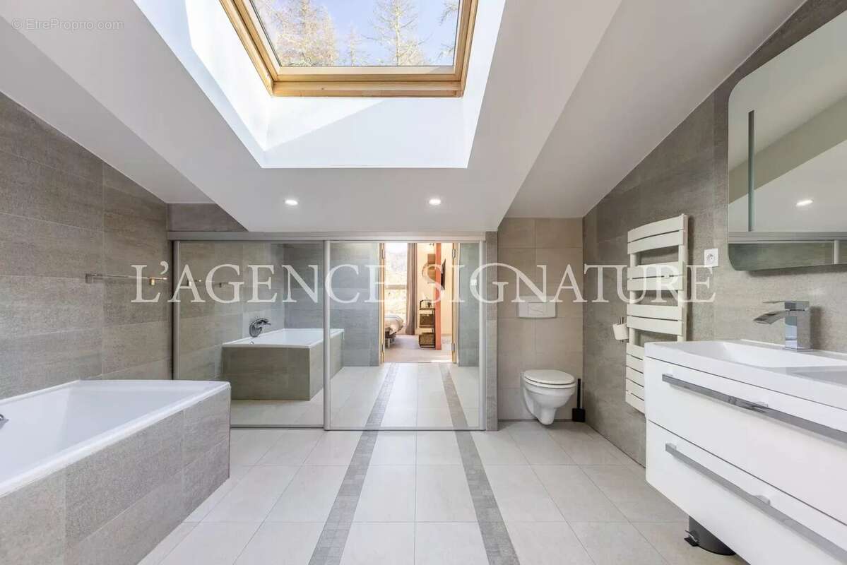 Appartement à DALUIS