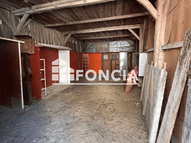 Terrain à AZAY-LE-RIDEAU