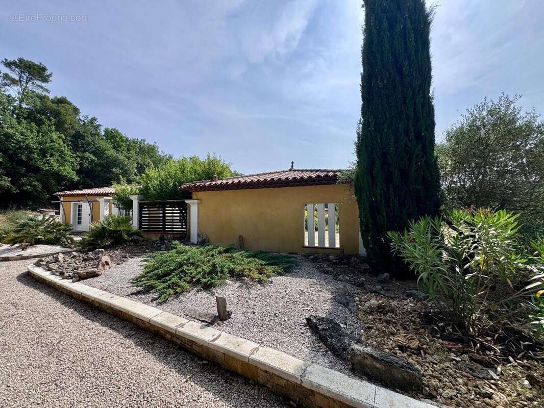 Photo 4 - Maison à BESSE-SUR-ISSOLE