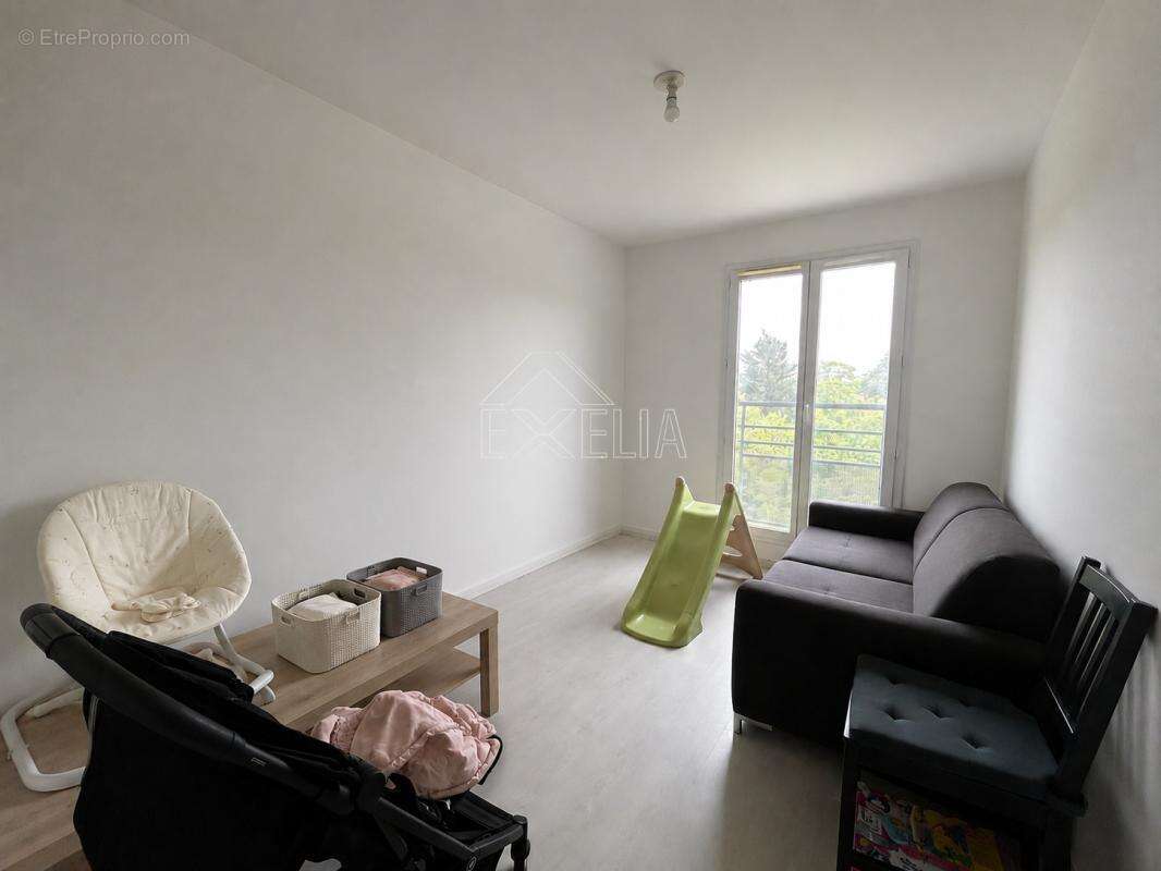 Appartement à ROSNY-SUR-SEINE