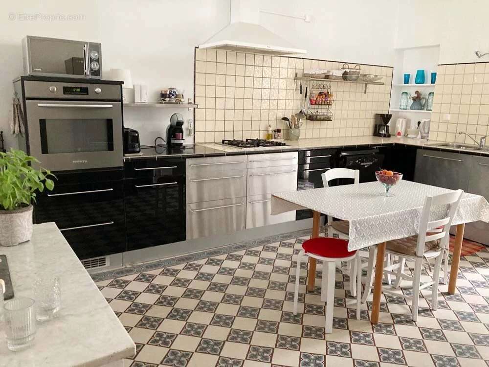 Avignon Intra-Muros, au calme...Maison de caractère - photo 5