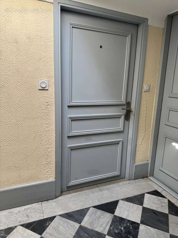 Nice rue foncet - grand studio mansarde - photo 7
