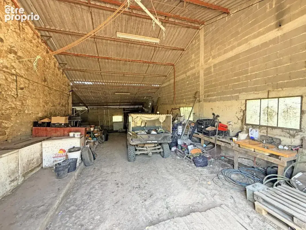 Propriété de 19,5 hectares avec étang multiples bâtiments - photo 14