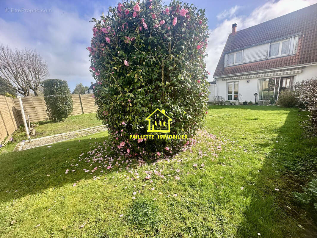 Maison à MONTIVILLIERS