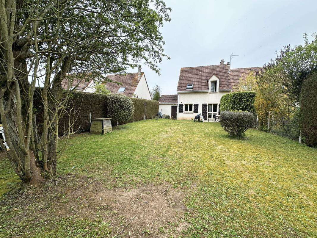 Maison à BRETTEVILLE-SUR-ODON