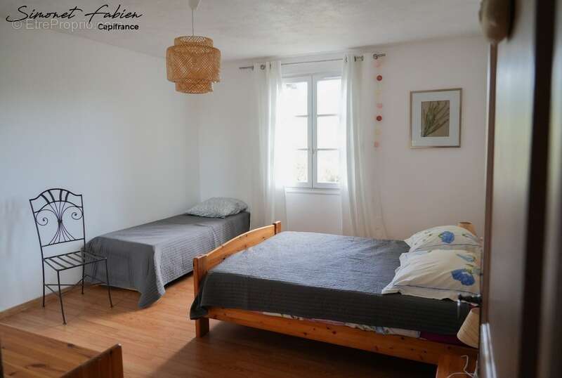 Maison à SAINT-RESTITUT