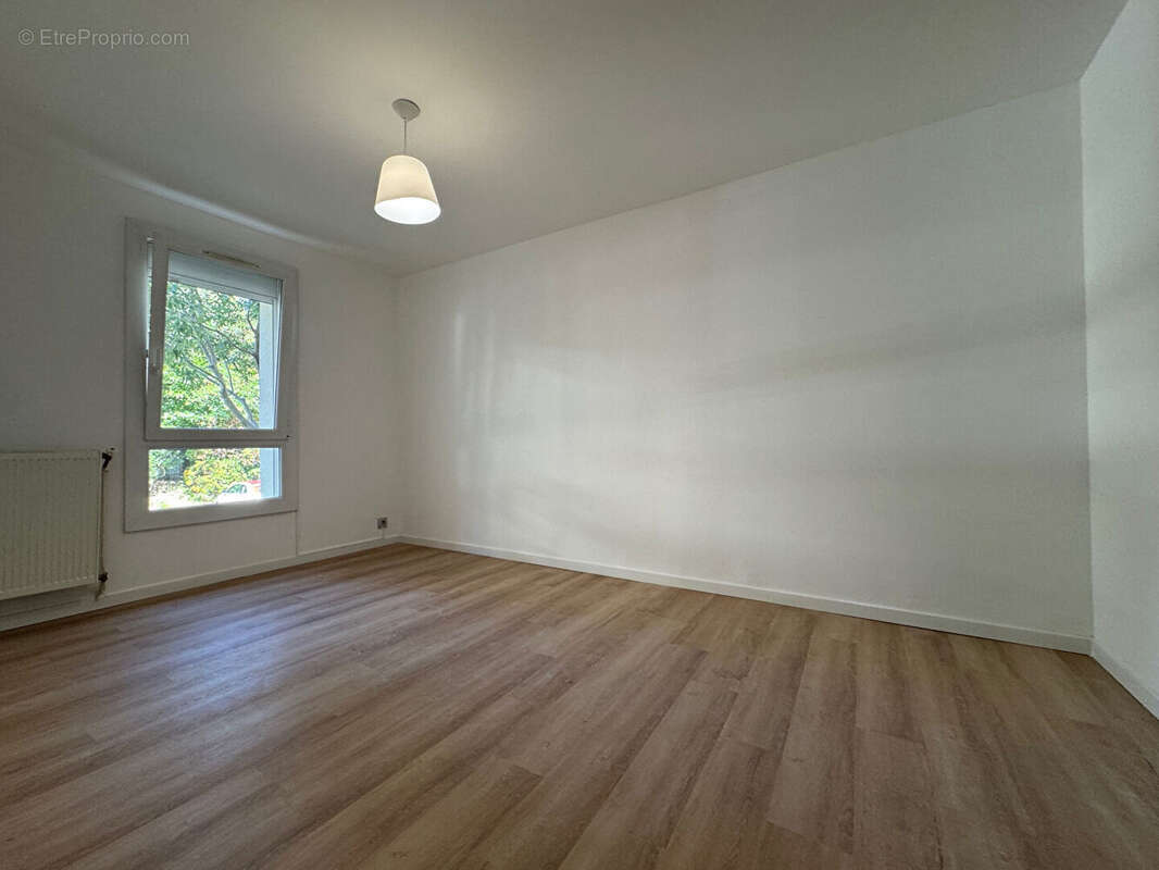 Appartement à MARSEILLE-12E