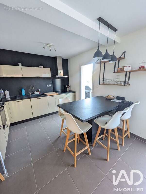 Maison 105 m² à Montarnaud  - photo 4