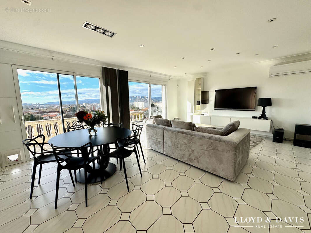 Vue imprenable étage - Maison à BOURG-LES-VALENCE